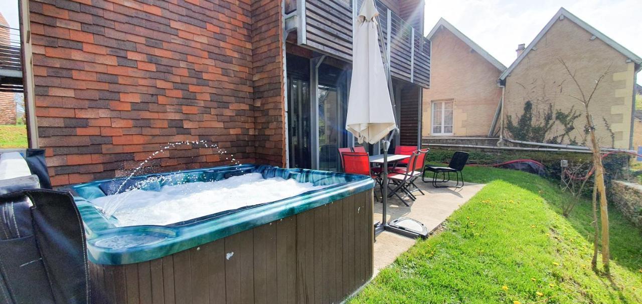 Plein Sud Avec Jacuzzi Privatif Et Parking Prive Apartment Сарла-ла-Канеда Екстериор снимка
